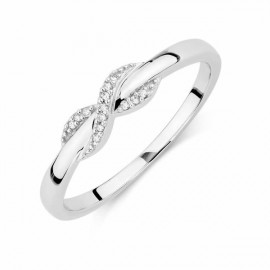 Ring with Diamonds in 10kt White Gold